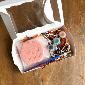 Paint Your Own Bath Bomb Kit: Jack O Lantern