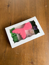 Load image into Gallery viewer, Paint Your Own Bath Bomb Kit: Mermaid Tail