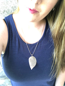 Rose Gold Leaf Necklace - It's a Beautiful Life Boutique 