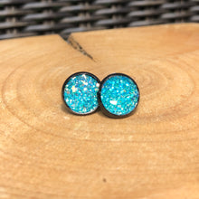 Load image into Gallery viewer, Caribbean Teal Geode - It&#39;s a Beautiful Life Boutique 