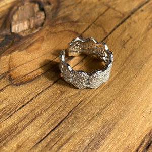 Sterling Silver Lace Wave Ring - It's a Beautiful Life Boutique 
