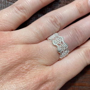 Sterling Silver Lace Wave Ring - It's a Beautiful Life Boutique 