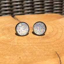 Load image into Gallery viewer, Ice Queen Geode - It&#39;s a Beautiful Life Boutique 