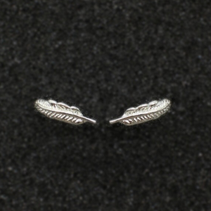 Sterling Silver Leaf Stud Earring - It's a Beautiful Life Boutique 