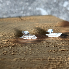 Load image into Gallery viewer, Sterling Silver Leaf Stud Earring - It&#39;s a Beautiful Life Boutique 