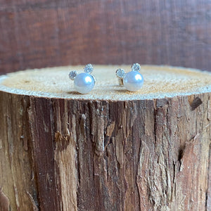 Pearl Mickey Studs - It's a Beautiful Life Boutique 