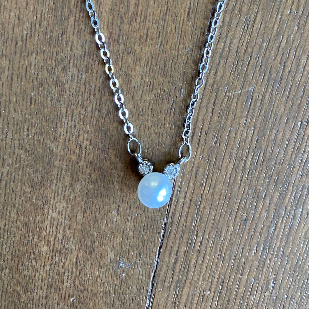 Pearl Mickey Necklace - It's a Beautiful Life Boutique 