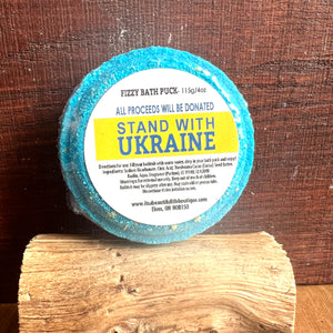 [sold out - thank you!] Support Ukraine Fizzing Bath Puck