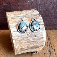 Load image into Gallery viewer, Lunar Eclipse Drop Earrings