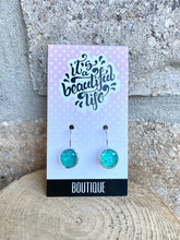 Load image into Gallery viewer, Caribbean Teal Geode - It&#39;s a Beautiful Life Boutique 