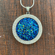 Load image into Gallery viewer, Crystal Halo Geode Necklace